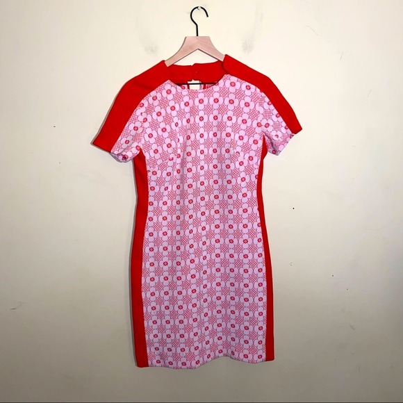 Dresses & Skirts - VNTG 1970s mod body con floral dress